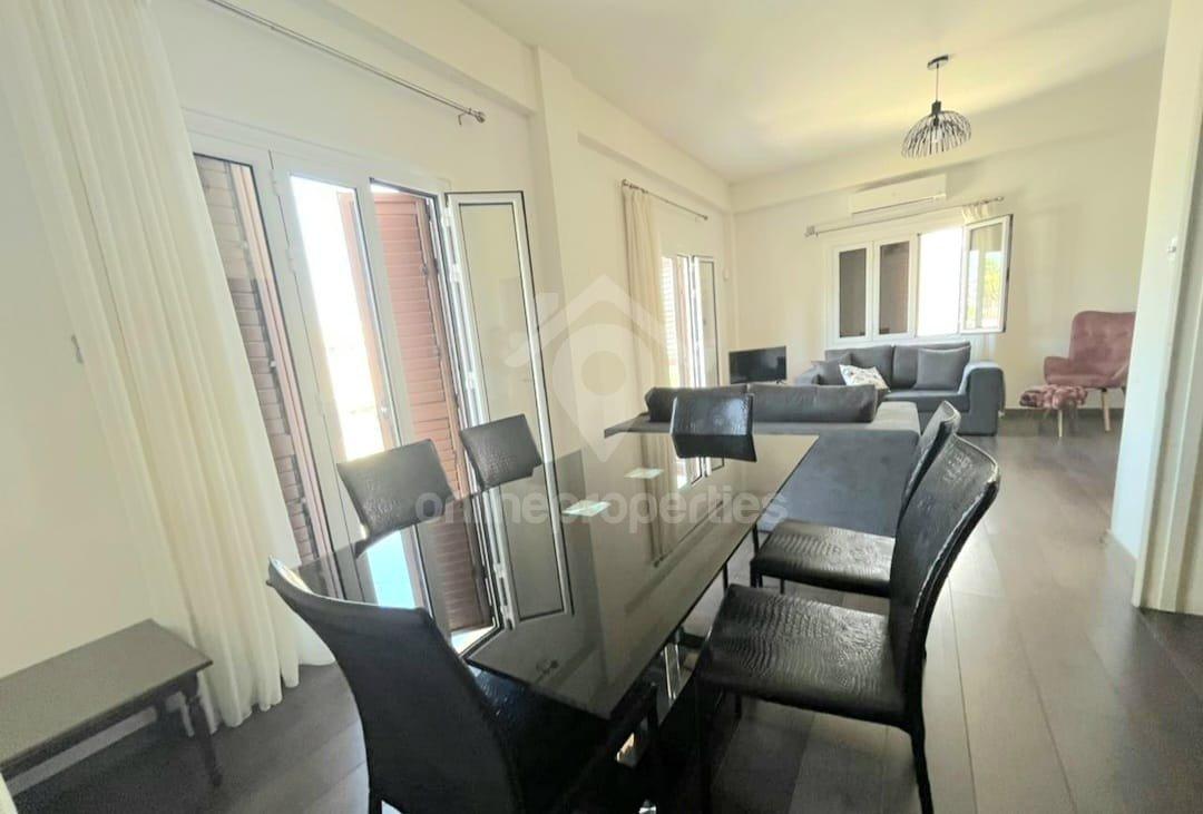 Upper level 2-bedroom flat,fully furnished and equipped