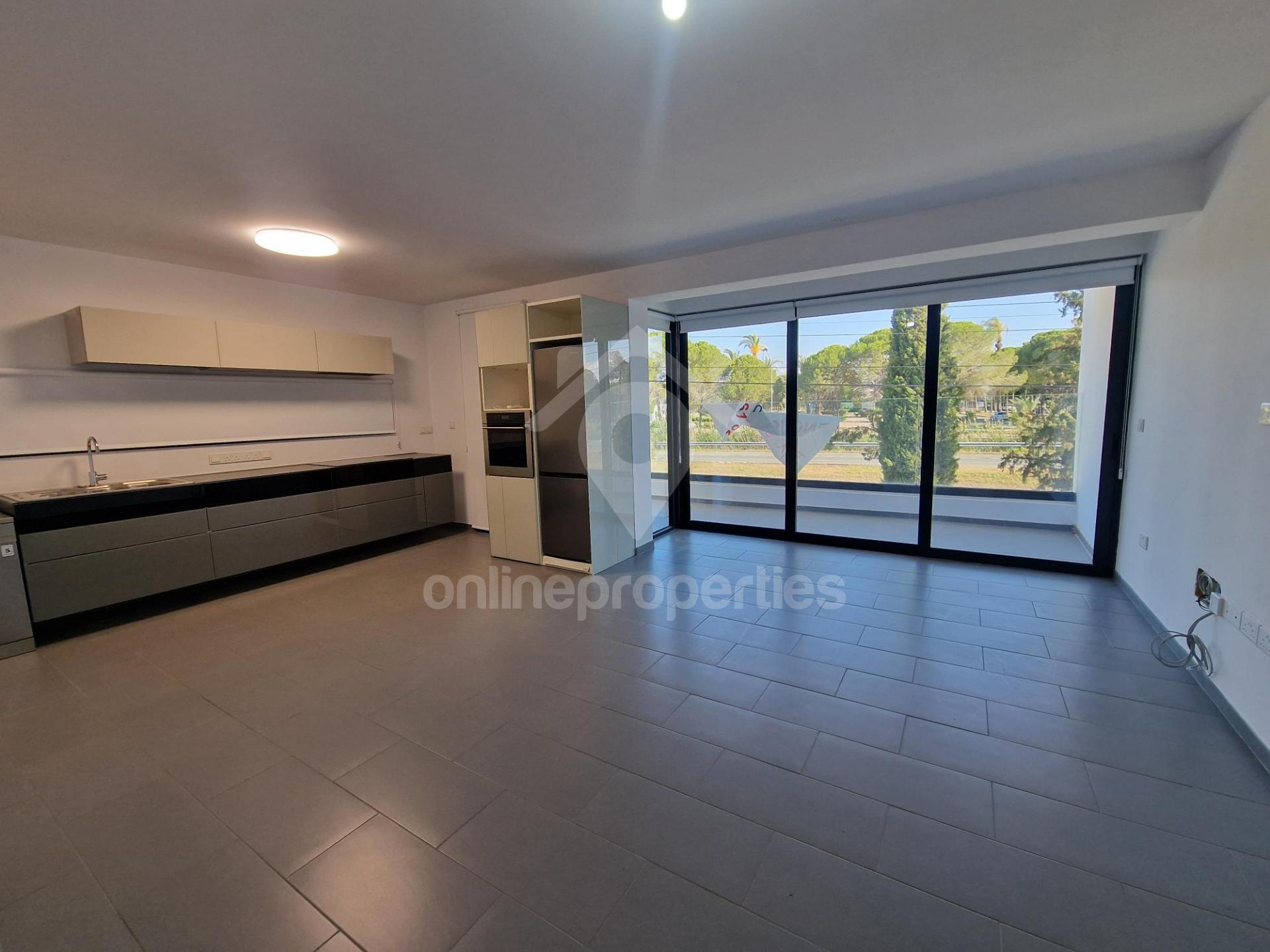 Modern 2-bedroom apartment close to 28th of  October Ave.