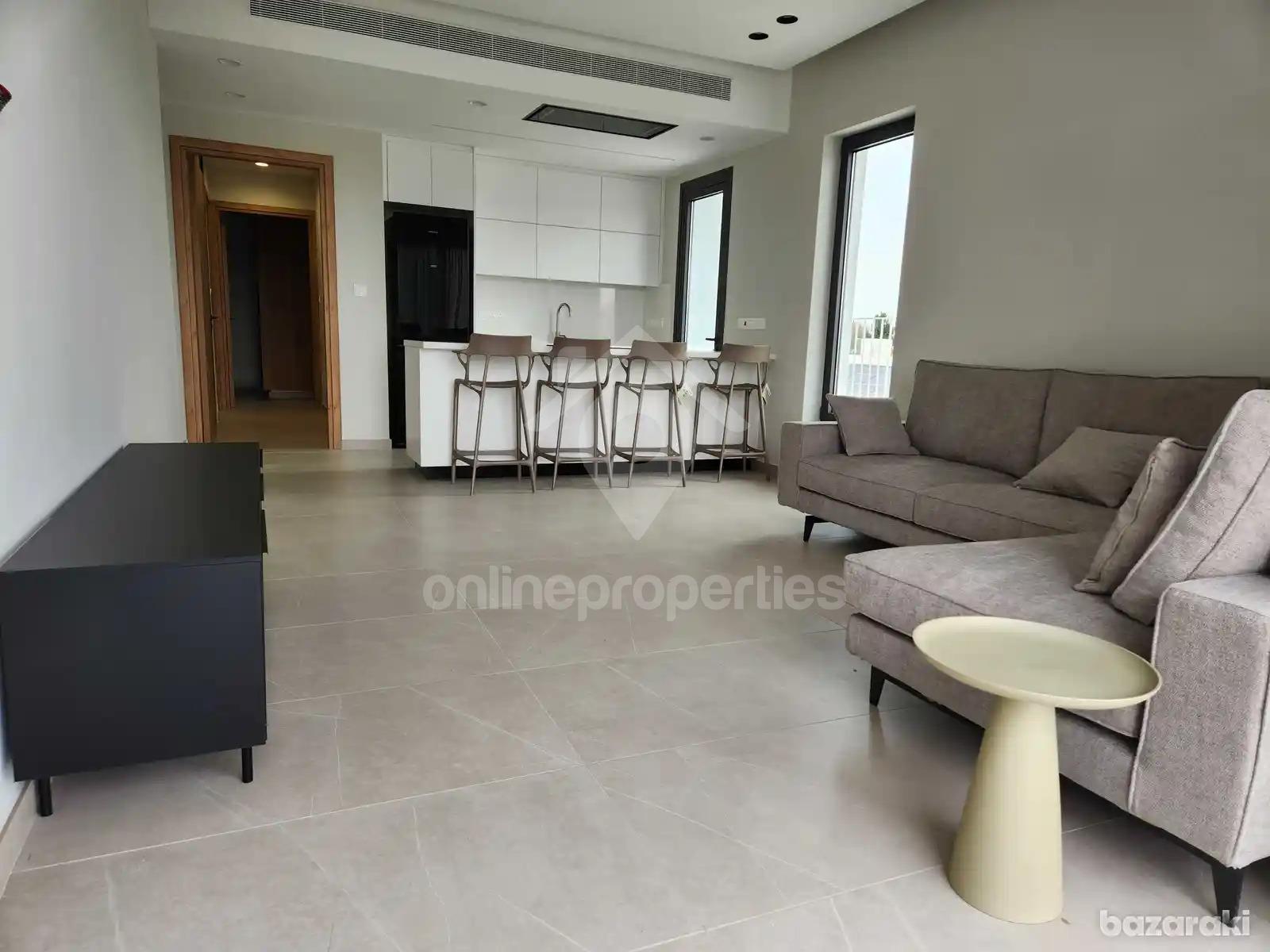 2 bedroom brand new modern apartment located in a contemporary building
