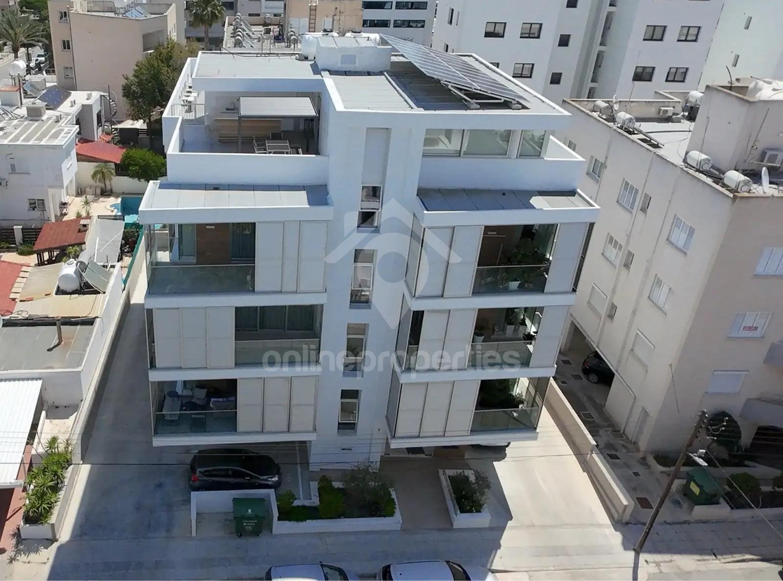 Modern 2021 Apartment in Dassoupolis - 3 Bed / 3 Bath