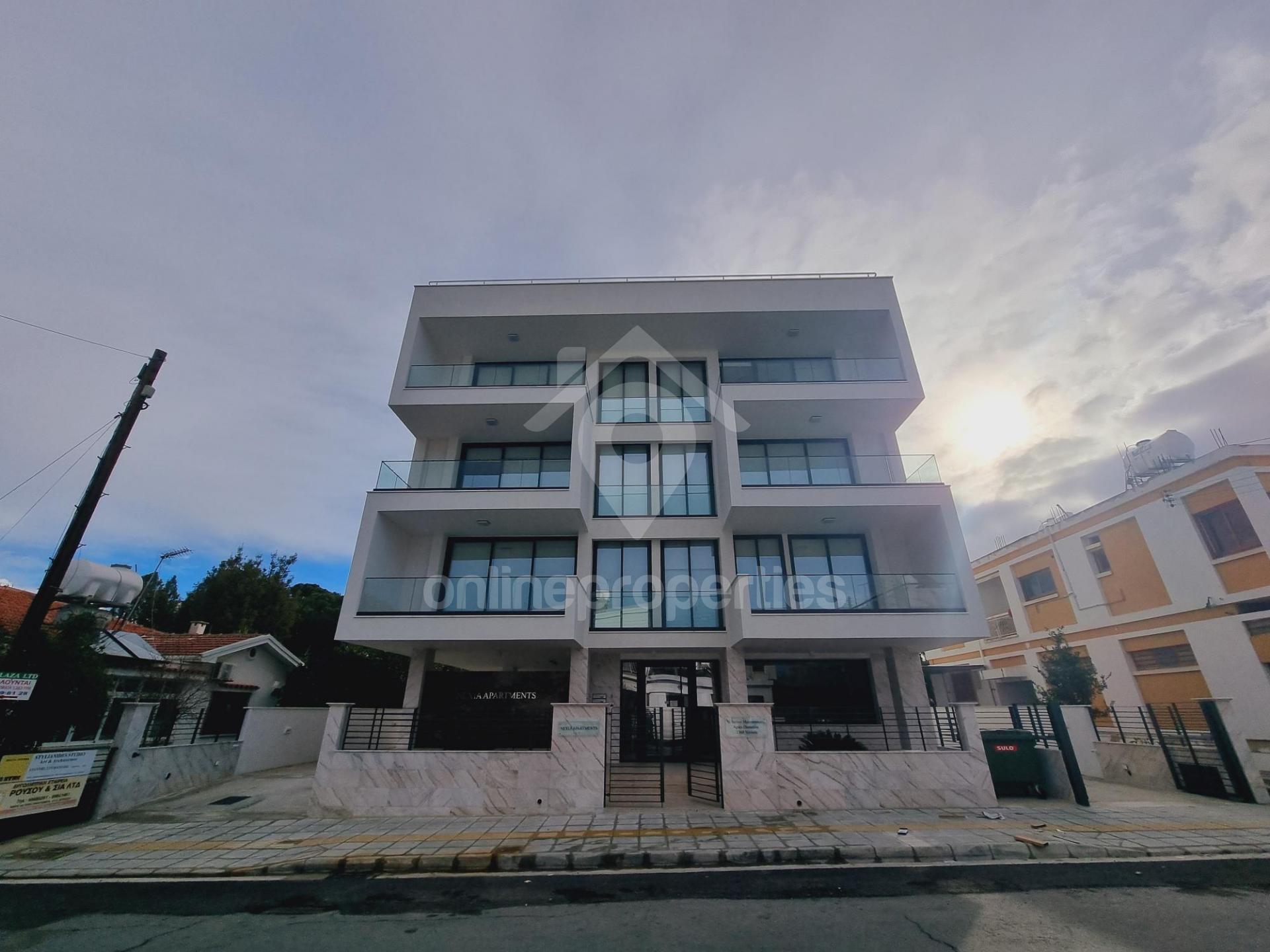 Modern Elegance: Fully-Furnished 1-Bedroom Oasis in Prime Location