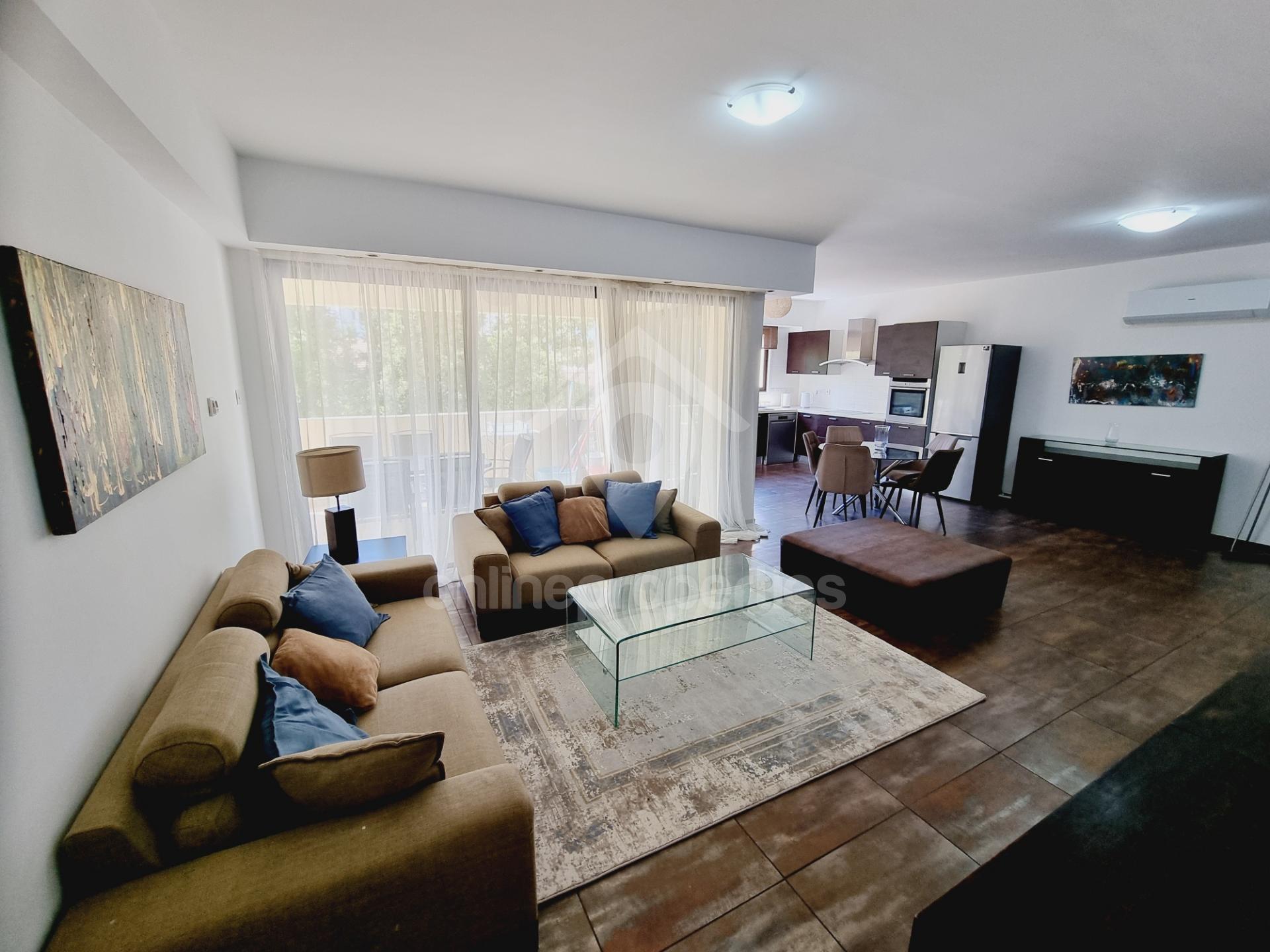Modern. nicely furnished 3bedroom at Ayios Dometios