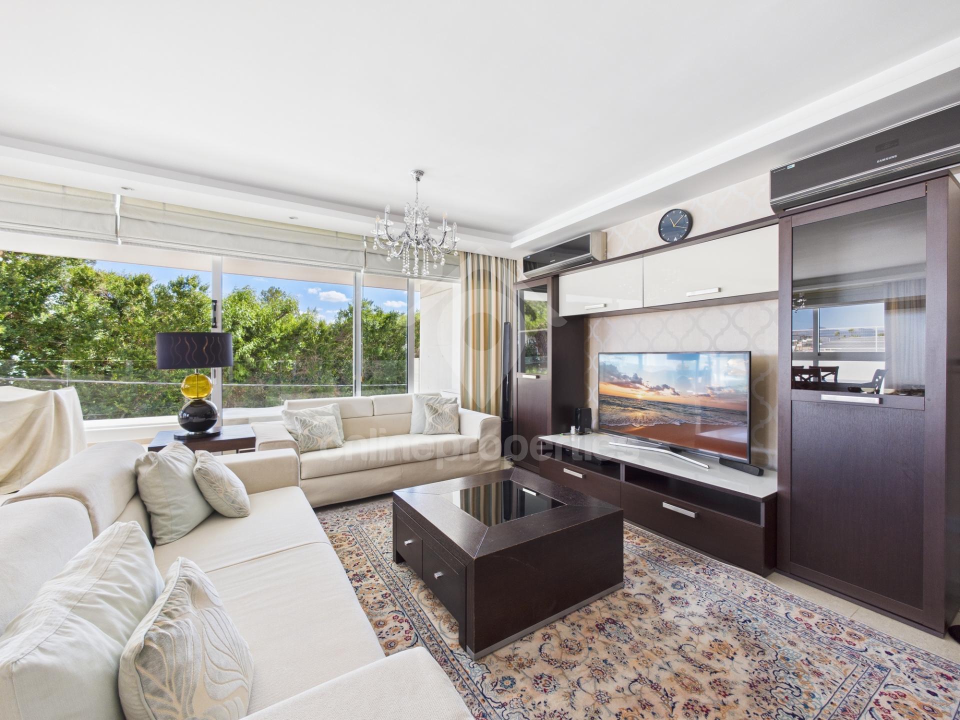 Bright spaces, warm vibes, and family comfort