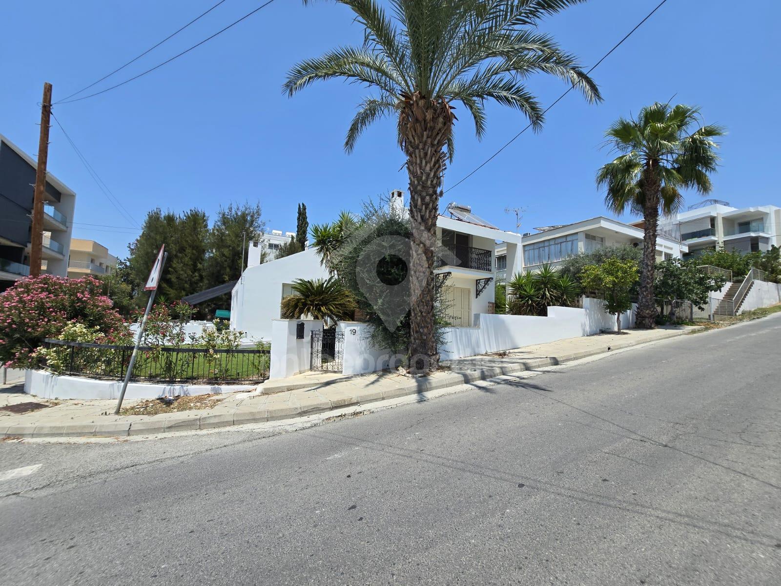  4-bedroom detached house off Athalassas Ave