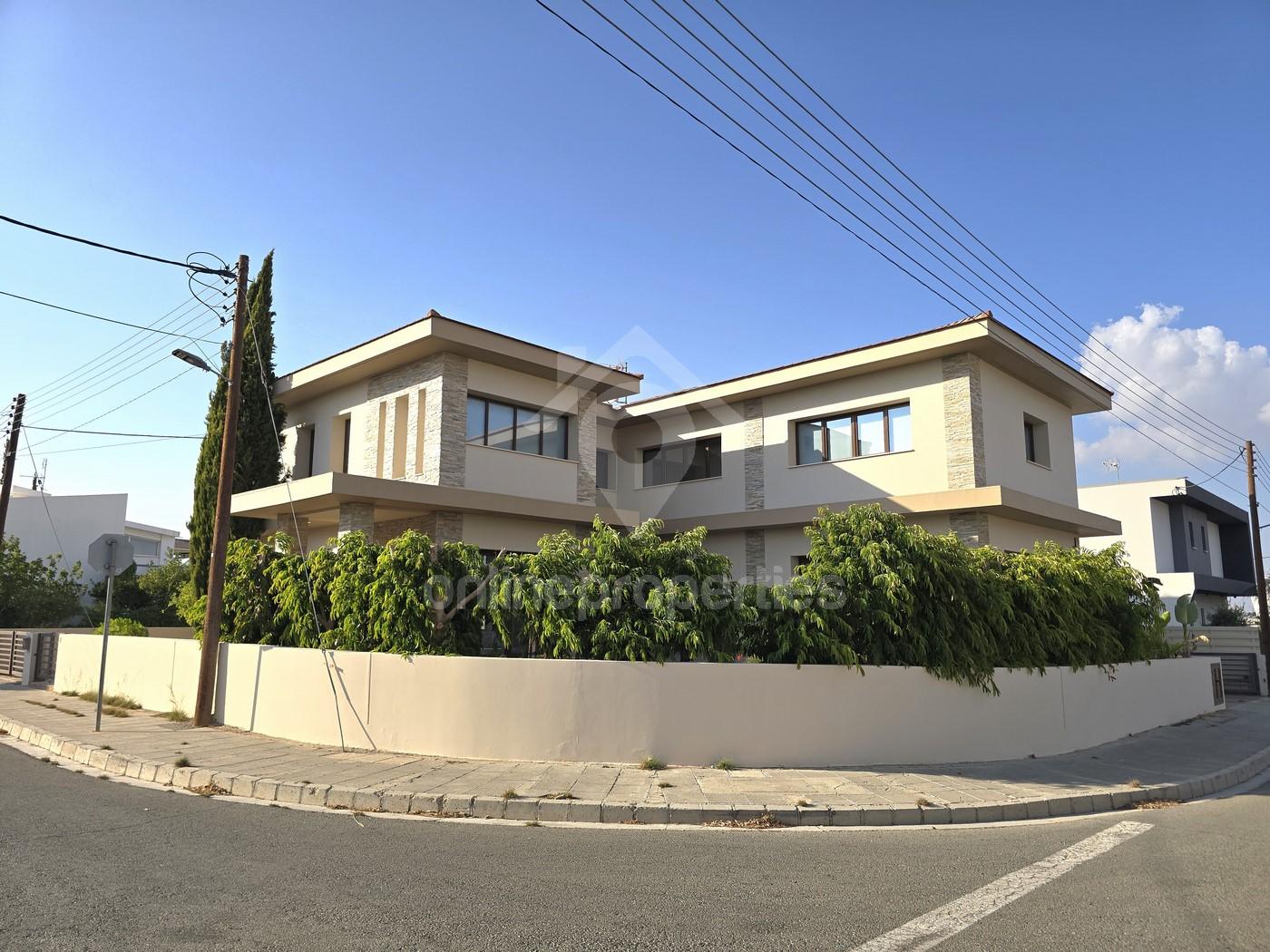 Detached Luxury House in Strovolos GSP area