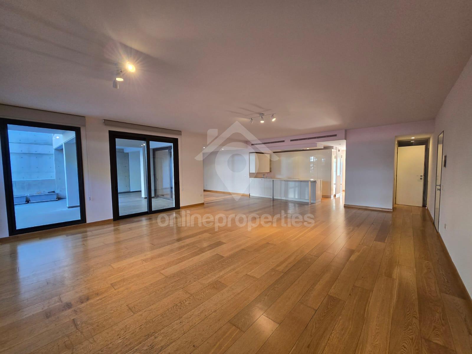 Luxurious Ground Floor 3-bedroom apartment 