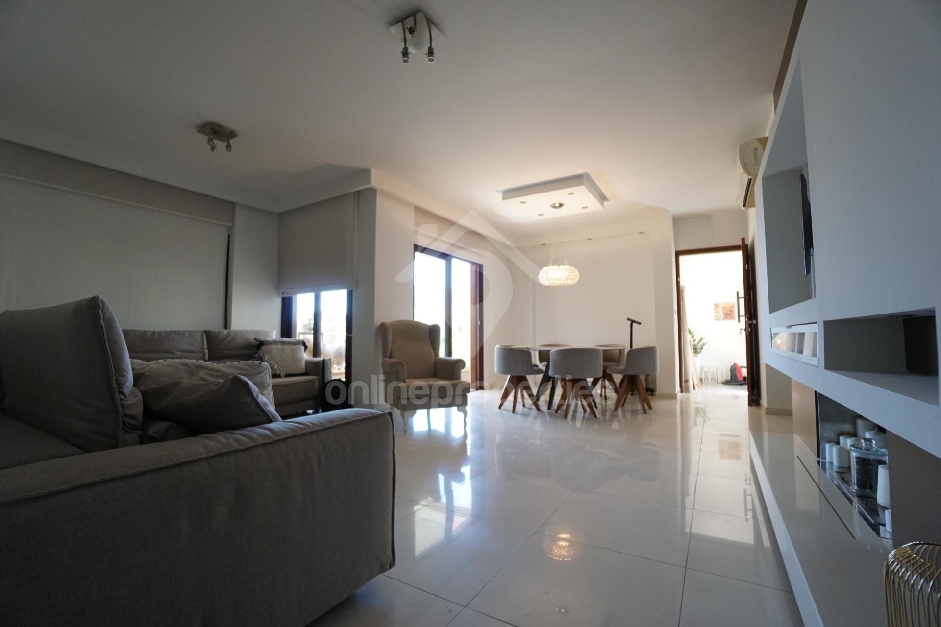Spacious 3-Bedroom Apartment in Platy Aglantzias with Optional Photovoltaic System
