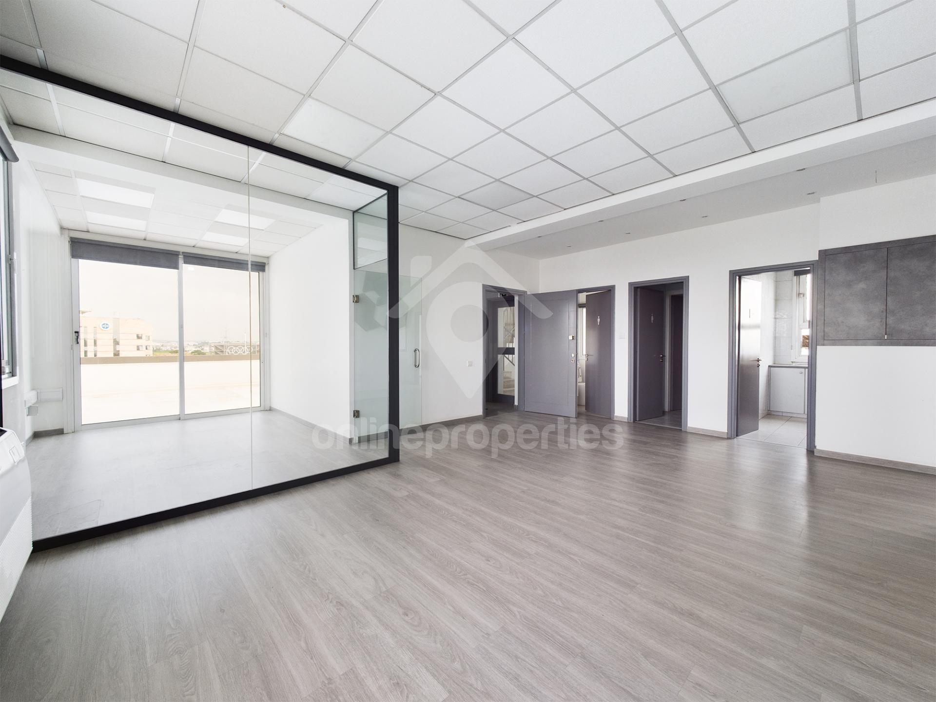 Large fully renovate office at the entrance of the capital