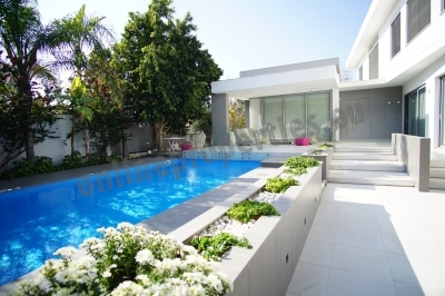Luxurious 4+1 Bed Detached House with pool