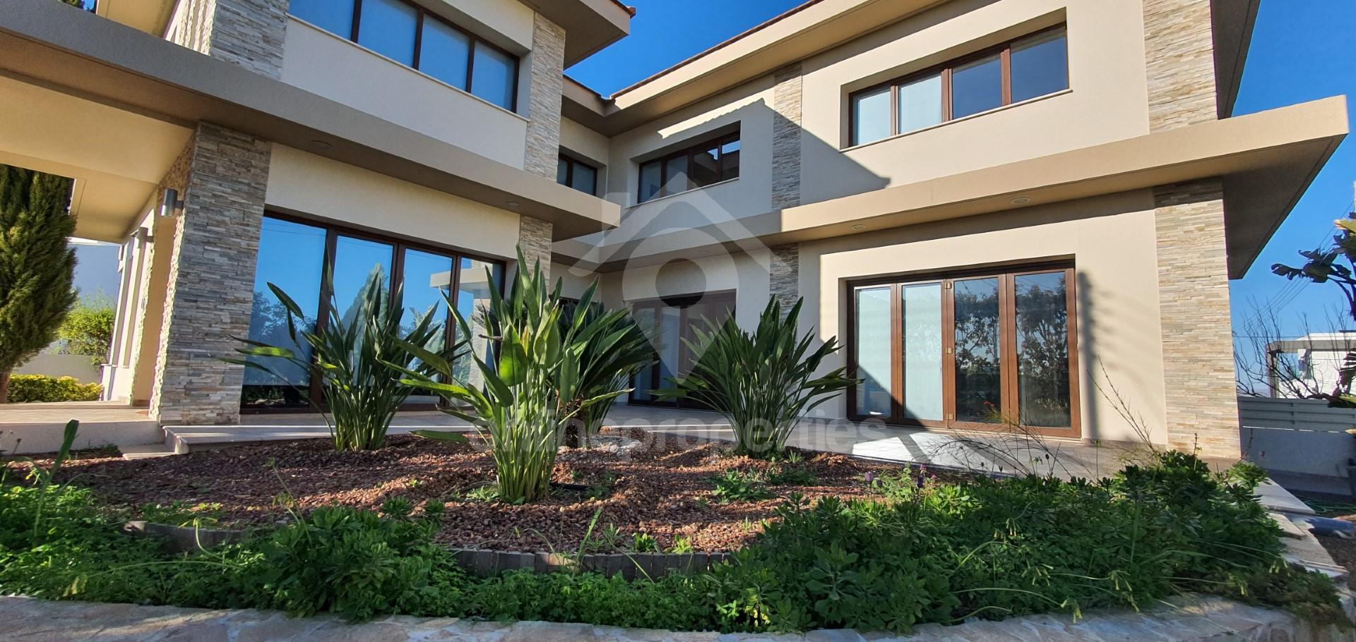 Detached Luxury House in Strovolos GSP area