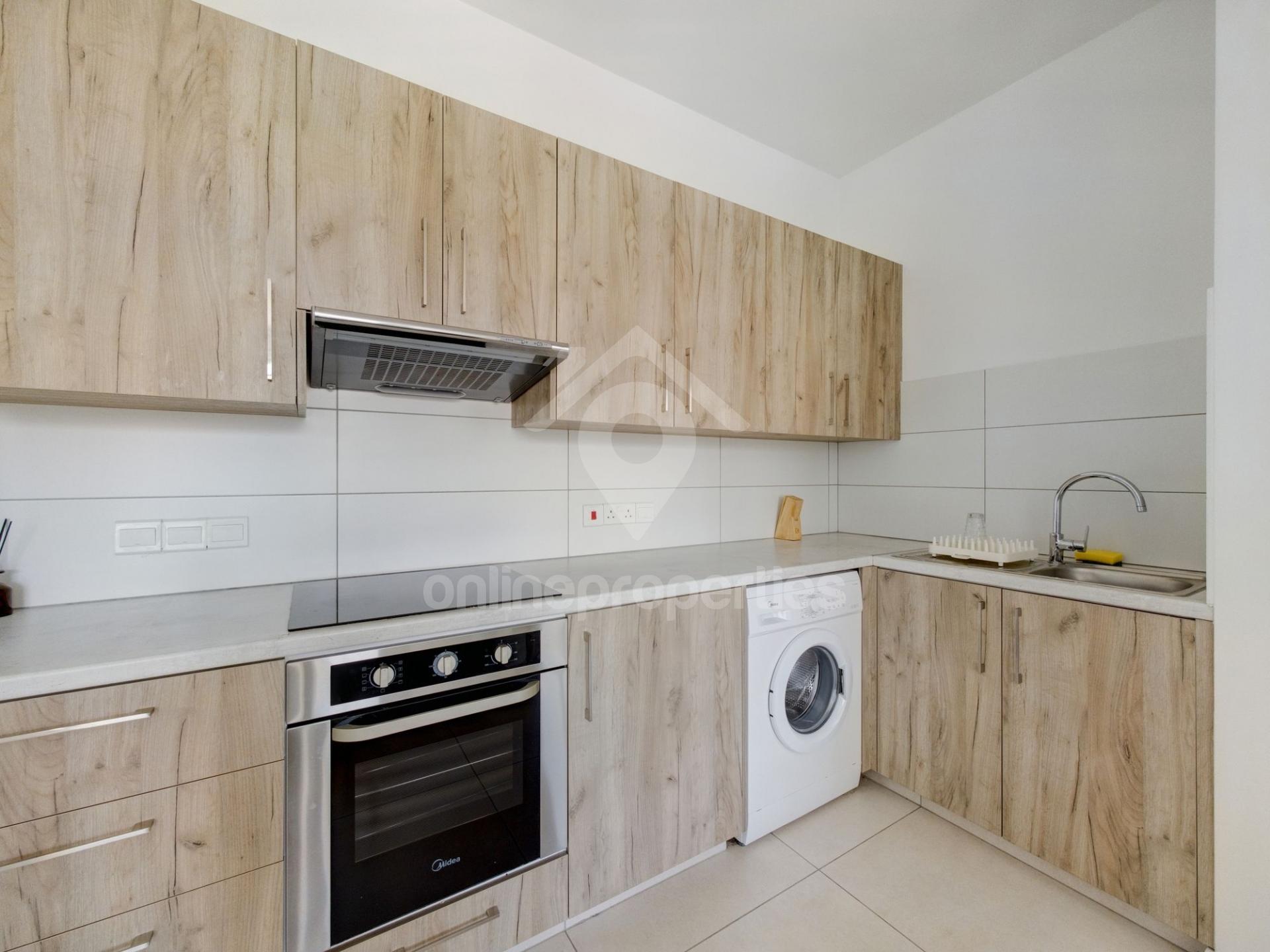 Stylish one bed city apartment, close to UNIC, great investment ROI of 5.47%