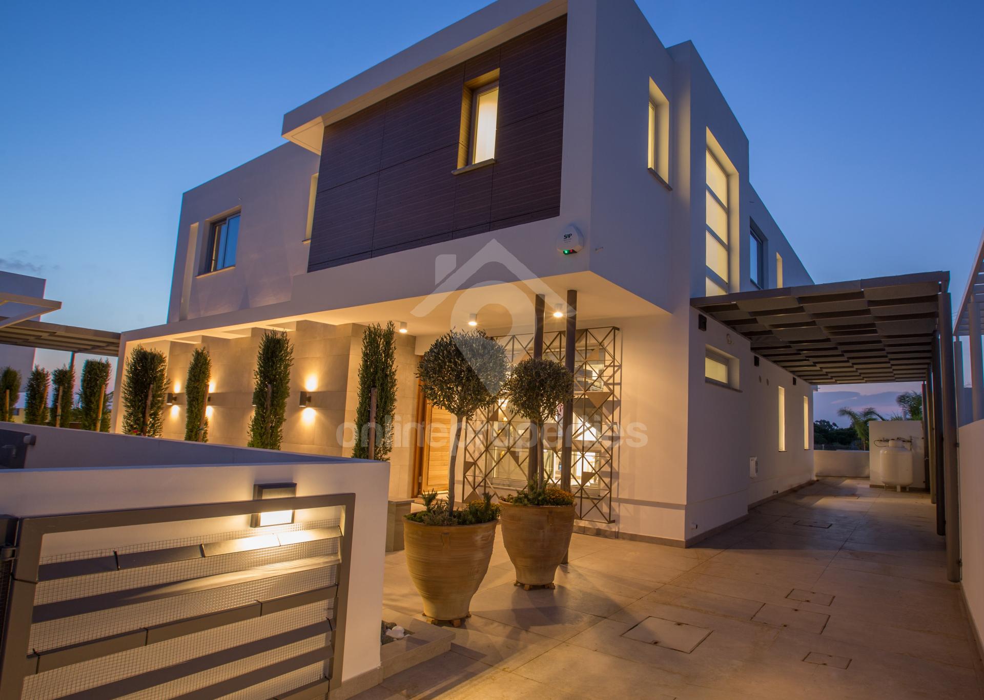 Whitewashed Villas with pool overlooking Ayia Napa