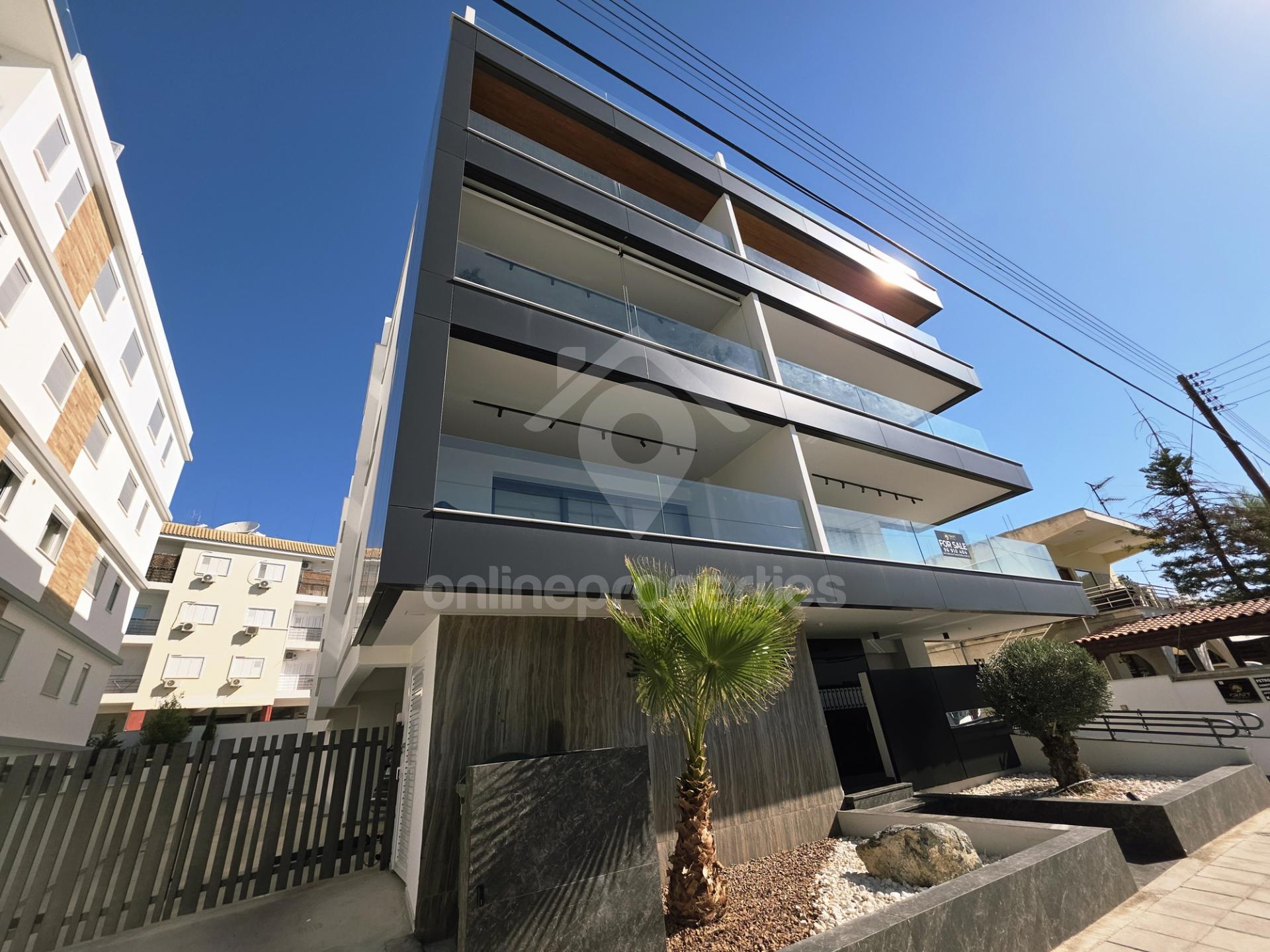 3-bedroom penthouse offers elegance and comfort, situated in front of Acropolis Park 