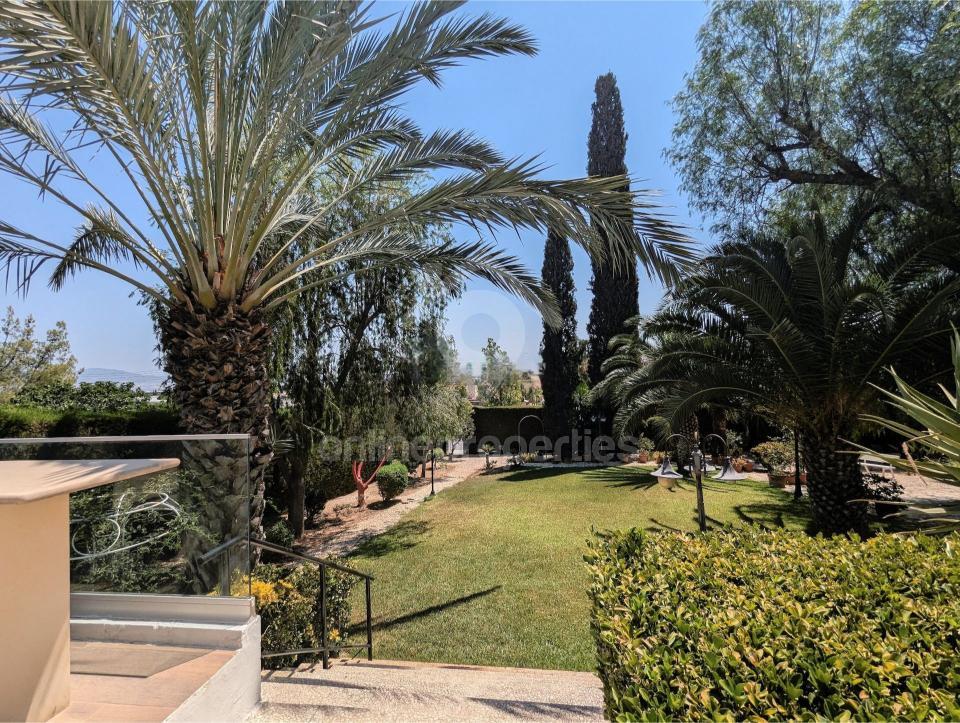 4 Bedroom House close to Papantonmiou Supermarket