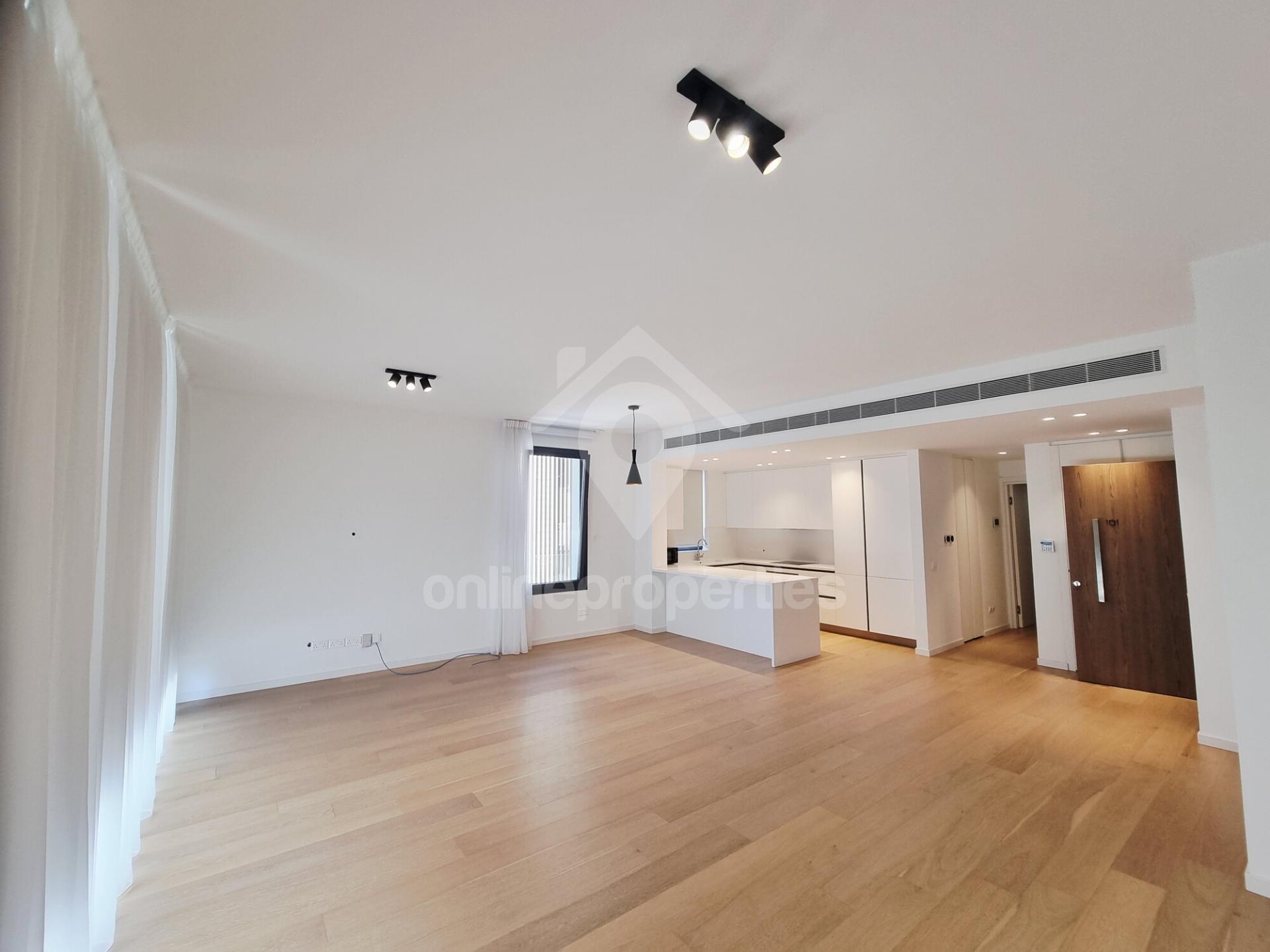 Modern Unfurnished 3-bedroom in a prestigious area