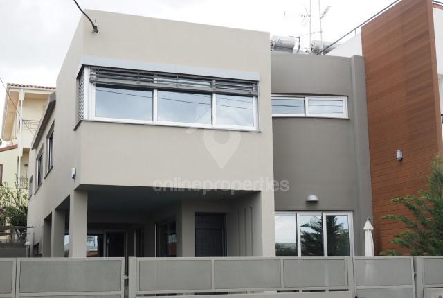 Featured Modern High specs House of 3+attic