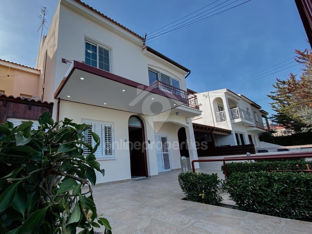 Prestigious 5-Bedroom Home with Attic for Rent in Prime Archangelos – Spacious, Stylish, Energy-Efficient