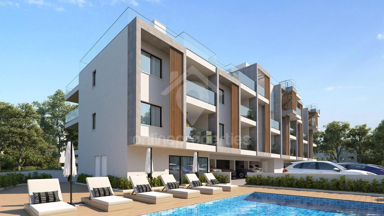 Impressive residential block with swimming pool