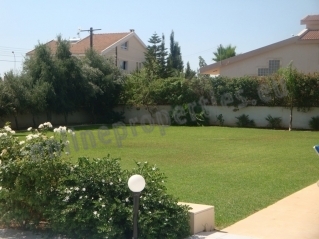Detached House at Latsia in 5 plots of land