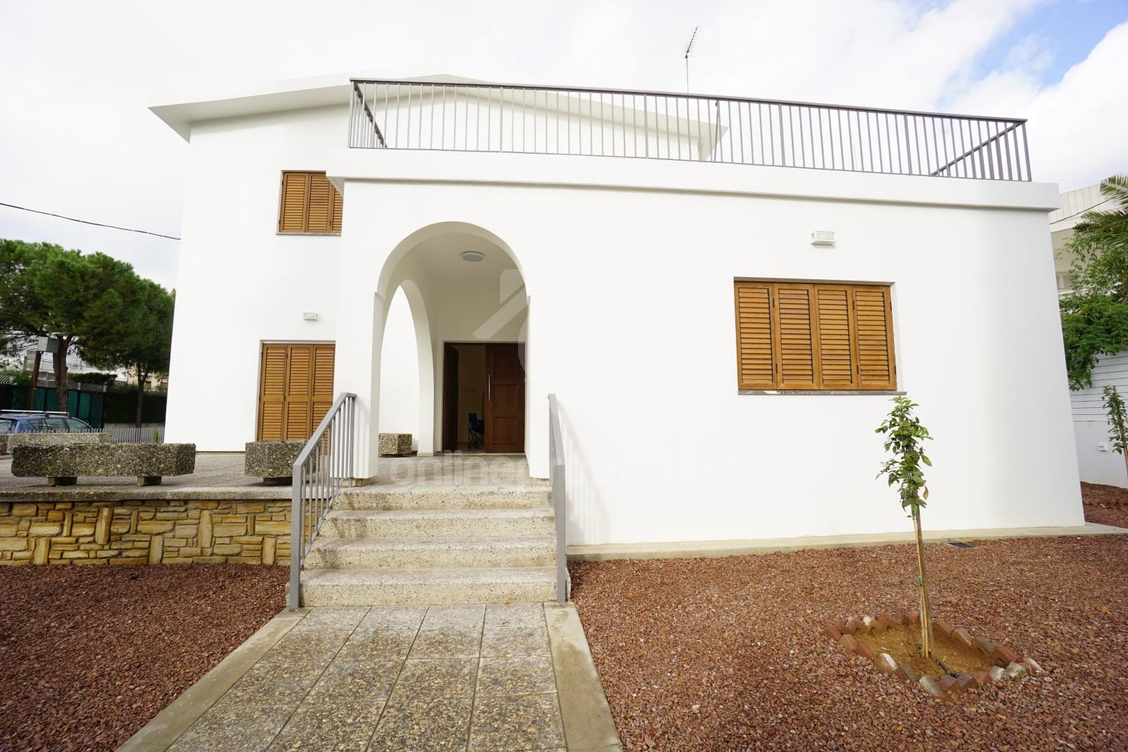 Fully renovated detached house in Acropolis area
