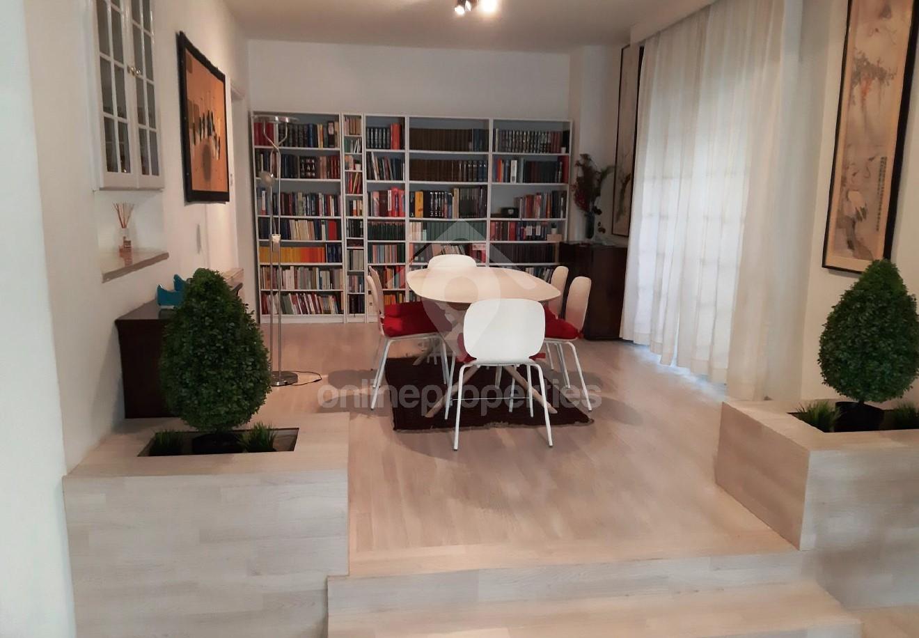 3 bedroom semi-detached house near Hilton Park