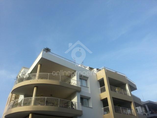3 Bedroom Apartment right opposite Acropolis park