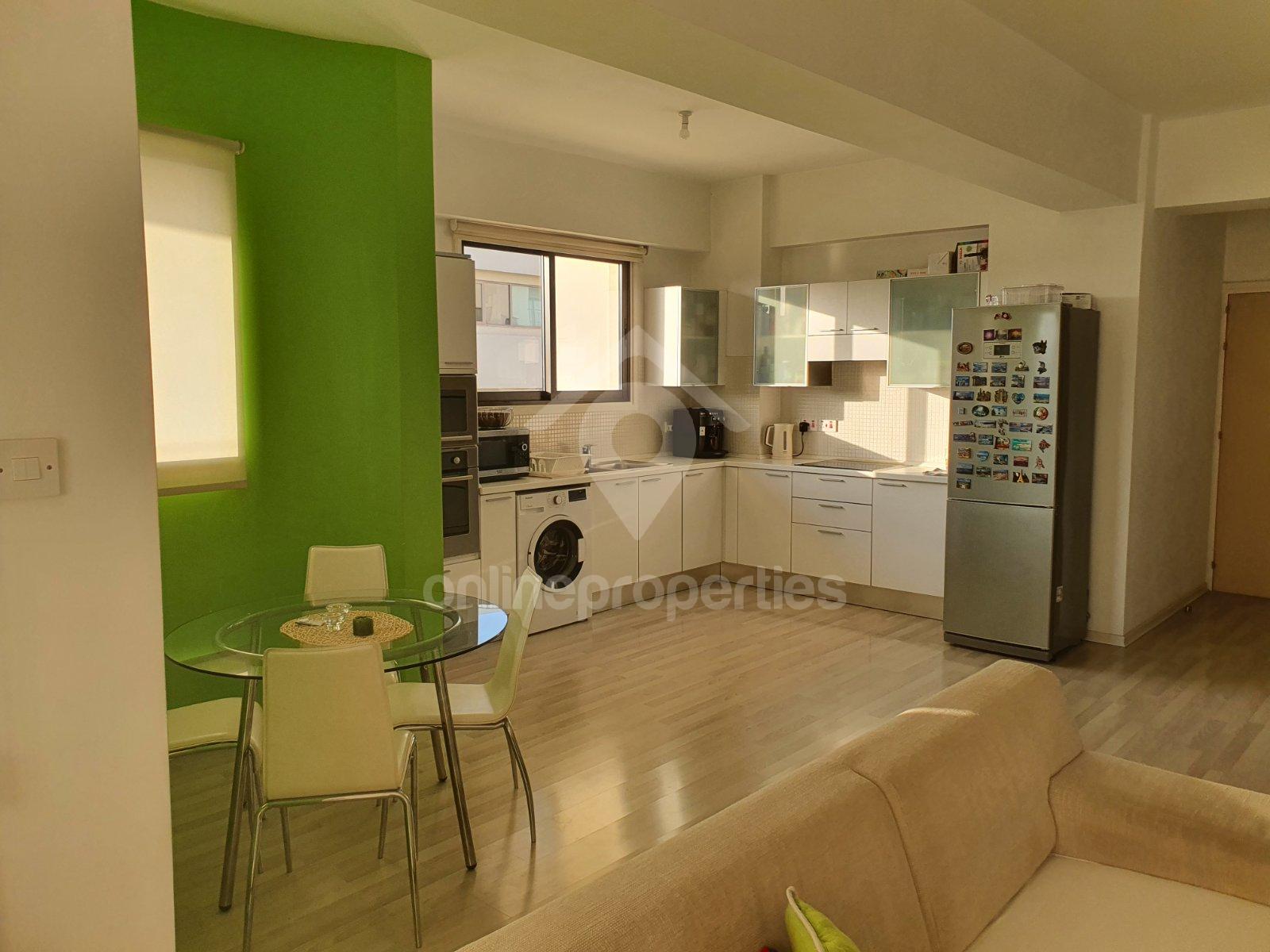2 bedroom city center flat near Kennedy Ave