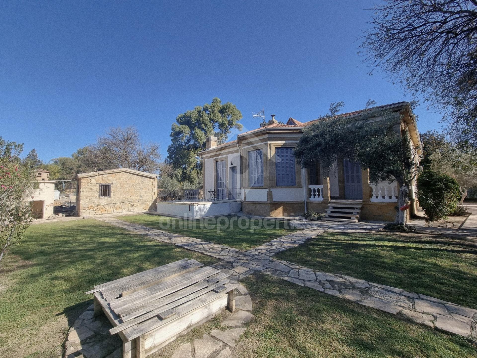 Well preserved traditional listed house of 3bedrooms