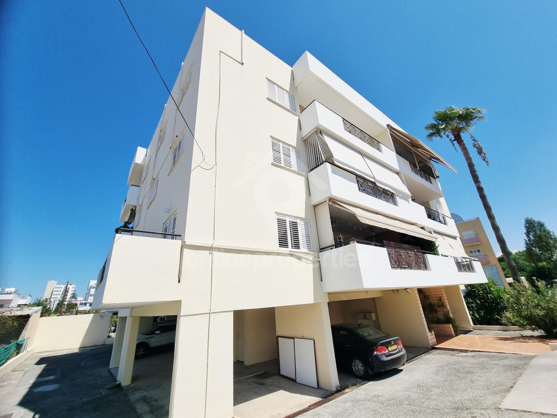 Classic, Fully-Furnished Apartment for Rent - €850/month