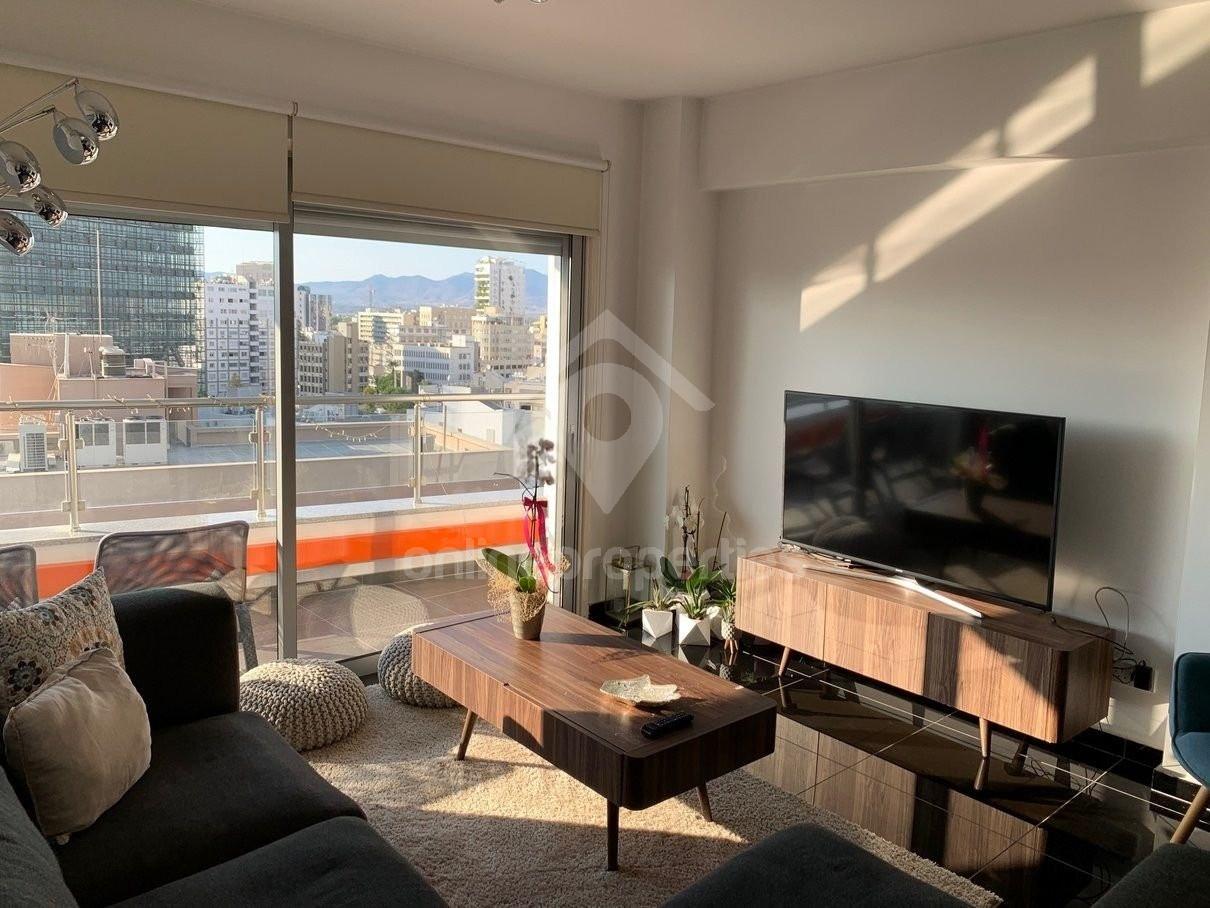 2 Bedroom Modern Apartment in the City Centre/Furnished version