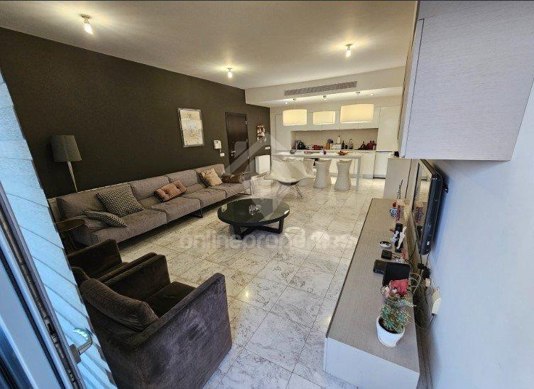 Spacious 2-Bedroom Apartment in Strovolos - Ideal for Comfortable Living