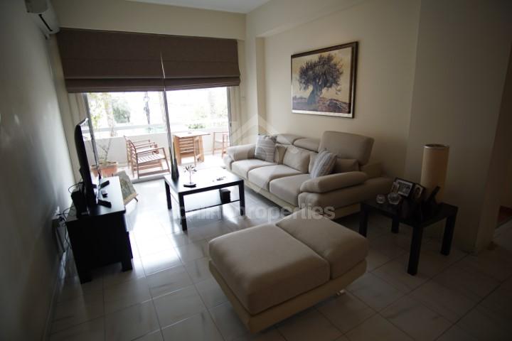 3bedroom flat near the city center with the right of using a communal pool