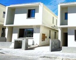 Semi Detached House of 4 bedrooms-1